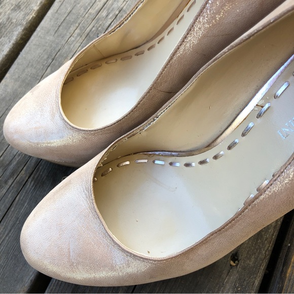 Enzo Angliolini Light Mauve Pumps - Picture 6 of 11